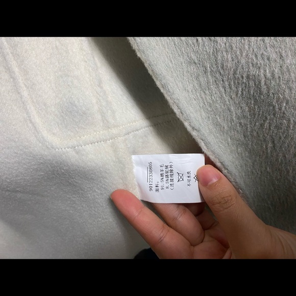 Wool coat - Picture 8 of 9